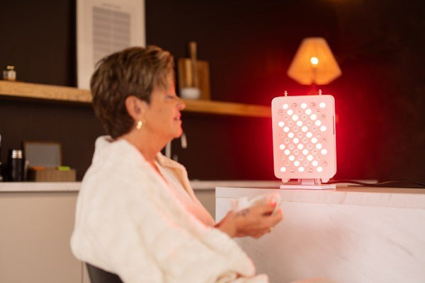 Rood licht therapie bij stress & angst: Hoe helpt het? - Liroma